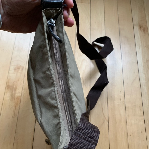 Roots nylon crossbody - Picture 3 of 7